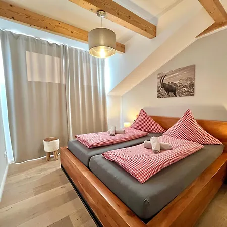 アパート Haus Fichtl, Alpenblick 402 Oder Nebelhornblick 403 オーベルストドルフ